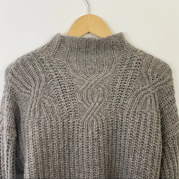 AERIE Grey marled Chunky Rib Mix Stitch Sweater Small - Picture 3 of 8